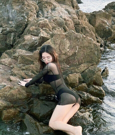Ảnh 12 của Bé sinh viên kính cận 2k2 dâm đãng lộ clip sex (Full Clip + Pic)