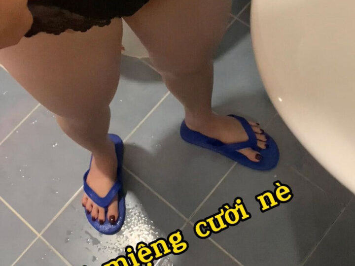 Ảnh 2 của Checker Pita húp em người yêu dễ thương da trắng, vú hồng 3 shot làm em phê tới nóc