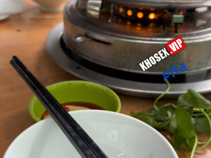 Ảnh 2 của Checker Pita pé người yêu rủ đi ăn lẩu bê xong rồi húp em luôn