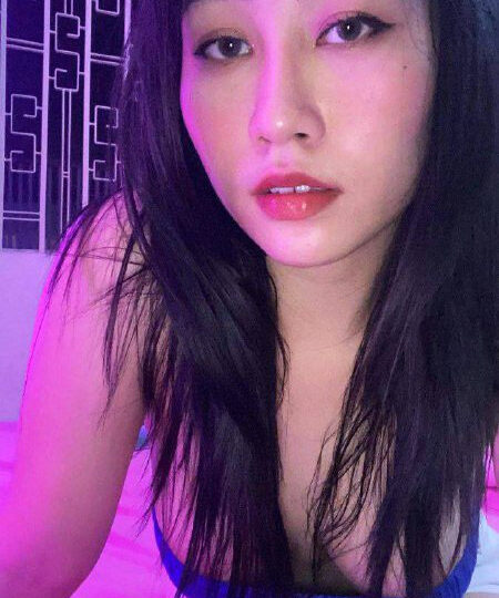 Ảnh 1 của Clip sex bé Vy dâm đãng nứng lồn bị anh chịch ra nước xuất tinh trong