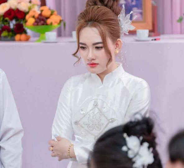 Ảnh 15 của Clip sex Chú rể địt cô dâu trong đám cưới Phần 2 hậu sau đám cưới (Full clip + Pic)