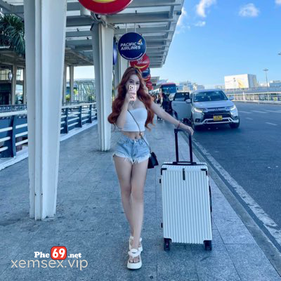 Ảnh 11 của Clip sex Couple Bé Thỏ threesome thuở mới ban đầu