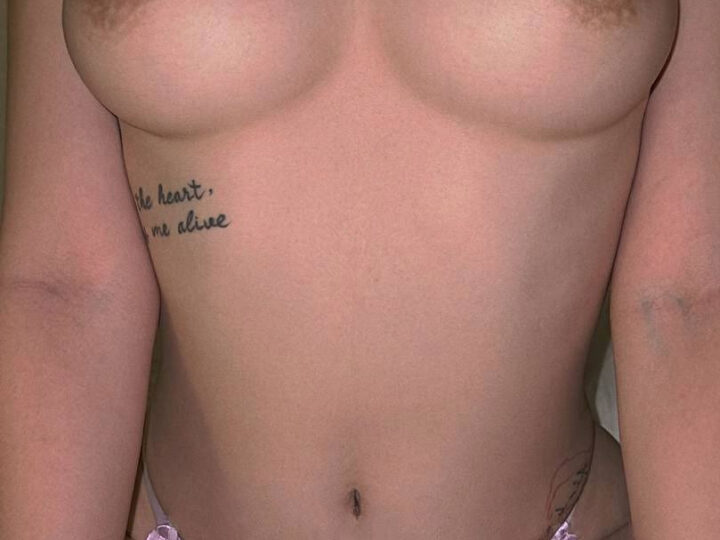 Ảnh 7 của Clip sex Em bé đào babipeachyy bướm non bị người yêu đè ra địt cả ngày