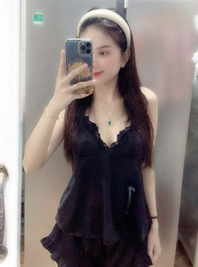 Ảnh 12 của Clip sex Em đeo kính váy xanh xinh dâm dáng ngon cực Hot (Full Clip + Pic) – Phần 5
