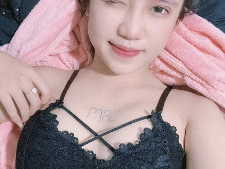 Ảnh 8 của Địt vợ dâm đãng có hột le to sướng lên đỉnh