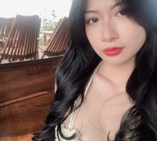 Ảnh 14 của Em gái xinh rên rỉ vì anh địt quá nứng