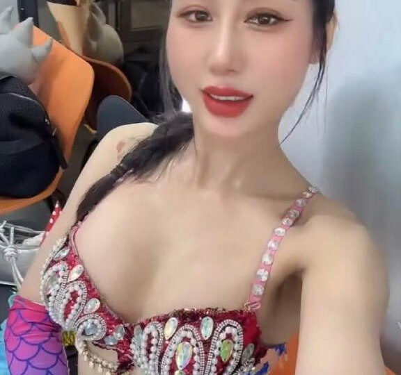 Ảnh 13 của Em gymer Bùi Thu Hằng lộ clip sex địt nhau với người yêu trong khách sạn – Phần 2