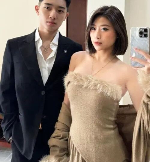 Ảnh 17 của Full Clip Tiktoker Louis Phạm mông to dáng nuột lộ clip sex địt nhau khẩu dâm bị bạn trai doggy phành phạch