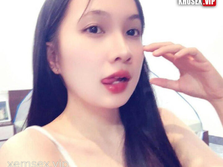 Ảnh 10 của Lộ clip sex Địt em hotgirl bướm non cực dâm