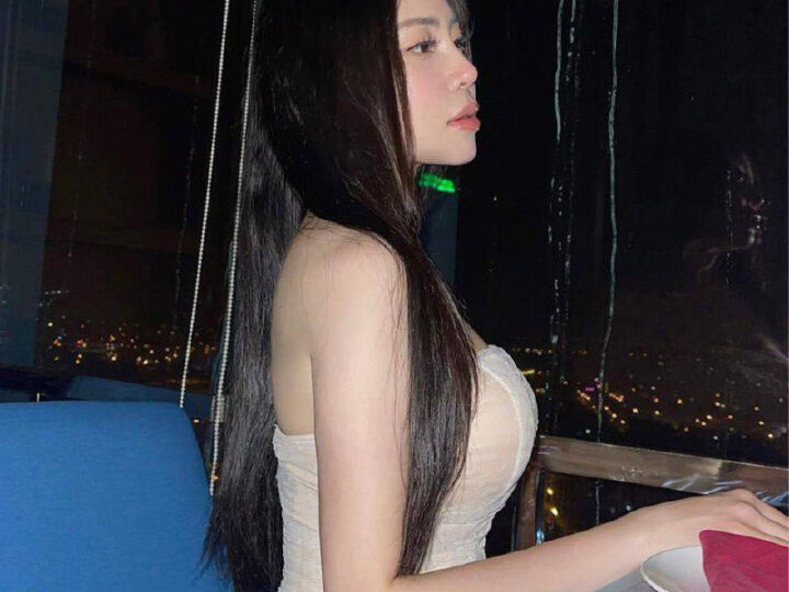 Ảnh 3 của Lộ clip sex em gái xinh bán đồ tập Gym địt em ra nước trắng