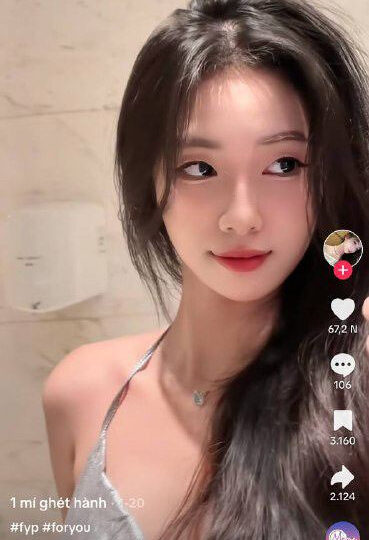 Ảnh 17 của Lộ clip sex Em Trinh đây bướm múp thủ dâm rồi bị đụ