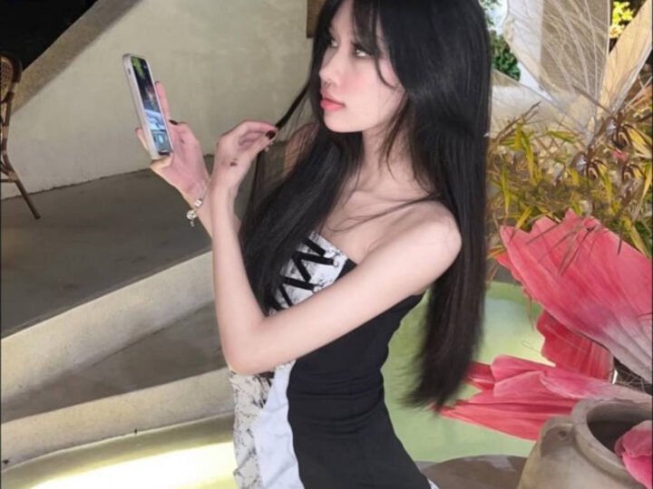 Ảnh 1 của Lộ clip sex em Uyên chịch nhau cực phê với bạn trai