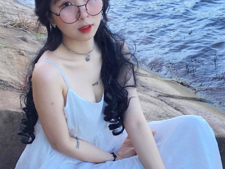 Ảnh 15 của Lộ clip sex Hot IG Nguyễn Uyên Trang 40k follow (Full Clip + Pic)