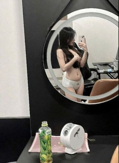 Ảnh 4 của Lộ clip sex Tiktoker Tống Khánh Linh 2k3 Shinhan Hải Dương chịch rên rỉ cực nứng