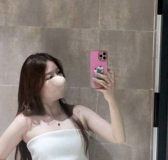 Ảnh 1 của Ngày mưa cùng bé múi mít 2k3 làm 3 shot tê tái