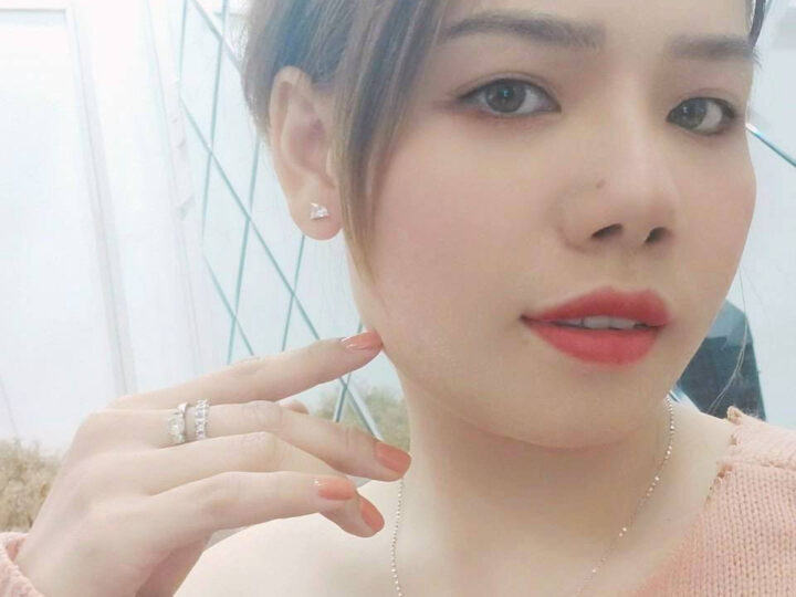 Ảnh 10 của Vợ dâm quá chồng rủ bạn về chơi some con vợ rên la cực nứng