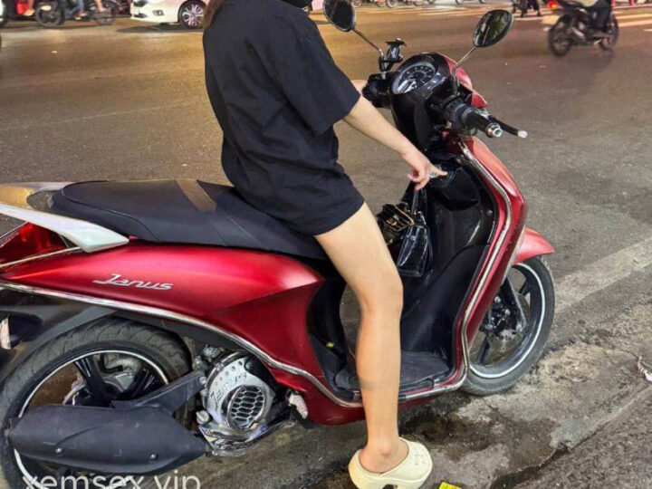 Ảnh 6 của Vợ dâm thích đụ public chơi some (Full Clip + Pic) – Phần 3