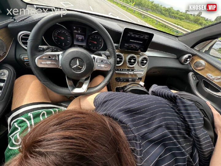 Ảnh 1 của Vợ loli dâm đãng vừa bú vừa đụ em mới thỏa cơn nứng