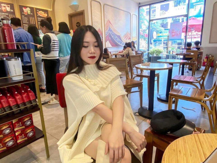 Ảnh 13 của Vừa địt vừa vỗ bím làm em sưng lồn (Full Clip + Pic)