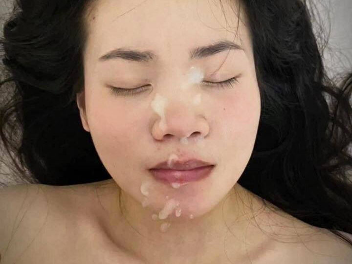 Ảnh 14 của Vừa địt vừa vỗ bím làm em sưng lồn (Full Clip + Pic)